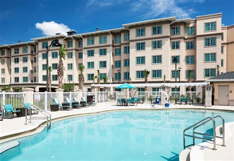 choice hotels near universal studios orlando|Hotels Near Me – Choice Hotels – Book Now!